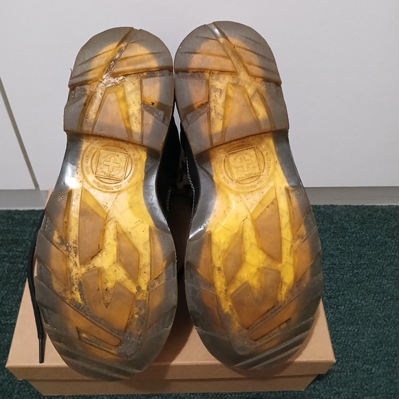 Dr. Martens Camber Steel Toe - Picture 9 of 10